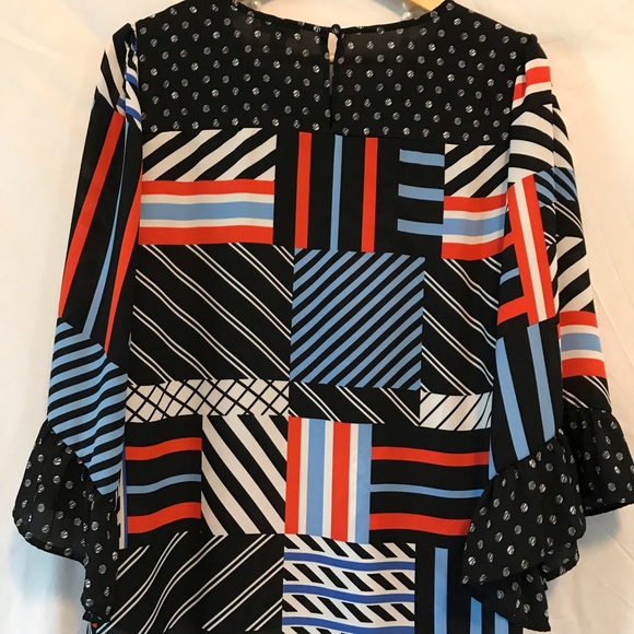 Spense Top - Picture 3 of 4